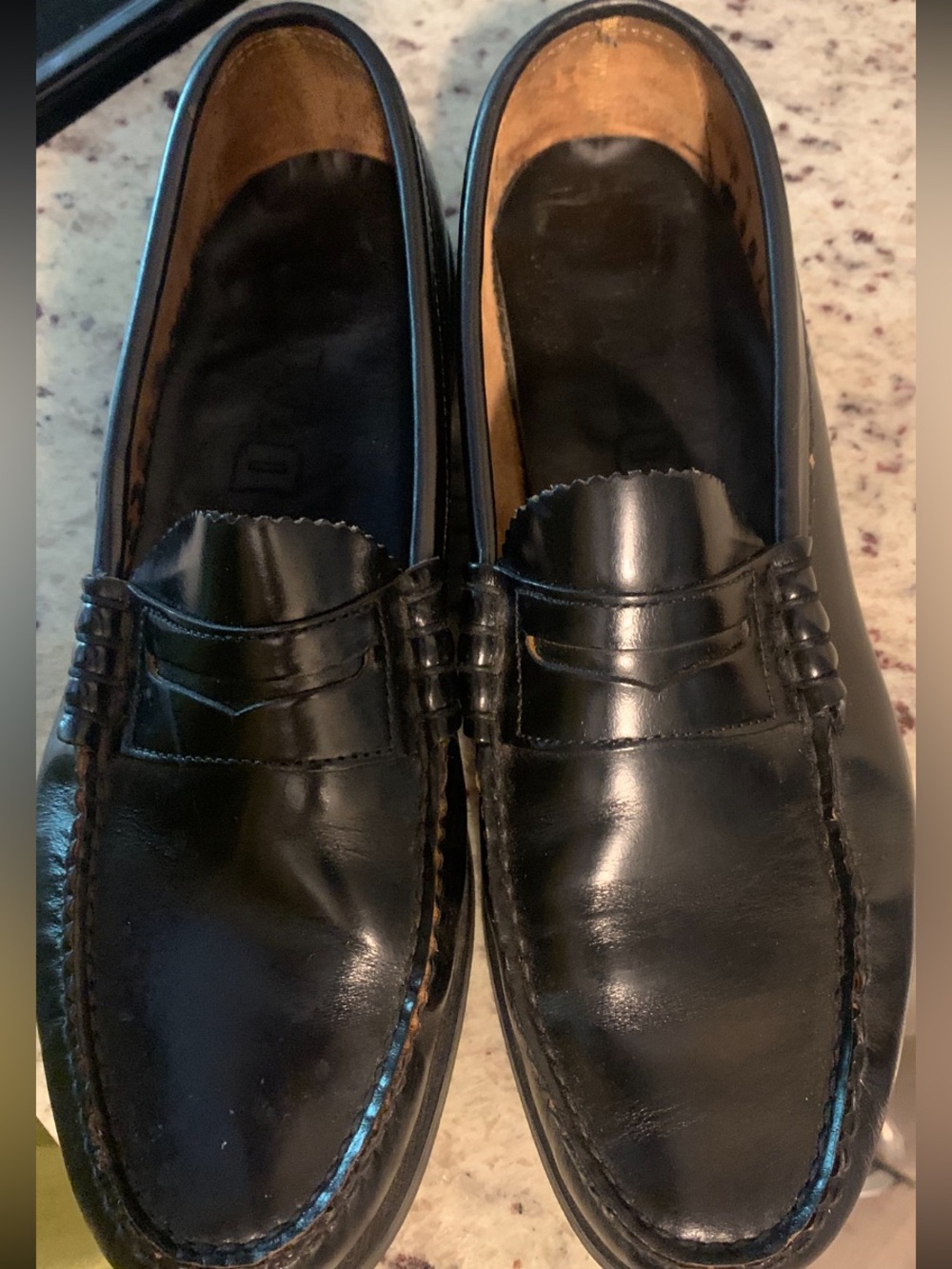 Men’s Dexter Black Leather Penny Loafers Size 9